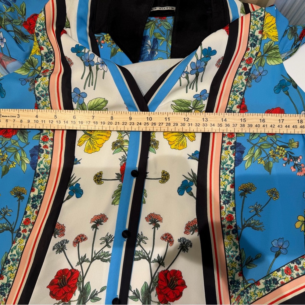Alice & Olivia Floral Button-Front Blue & Cream Shirt Dress - Picture 5 of 9